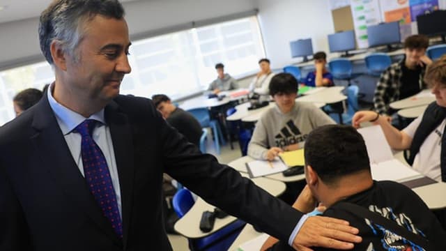 Correcção dos exames nacionais continua "dentro dos prazos previstos"