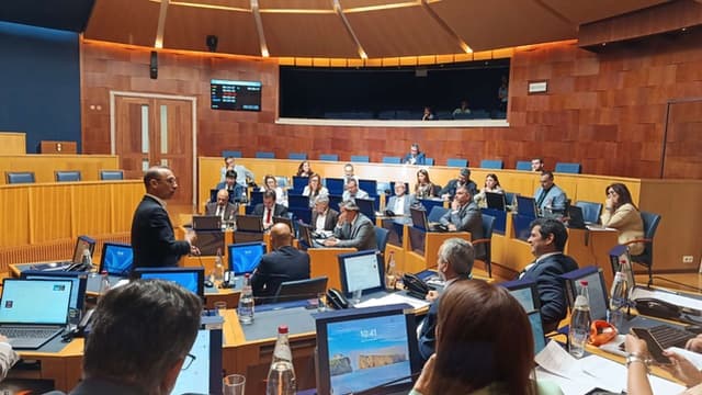 Dívidas do SESARAM aos taxistas em debate na Assembleia