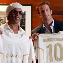 <![CDATA[ Dono do Ravenna garante: «Ronaldinho vai fazer pelo menos um jogo na Serie C» ]]>
