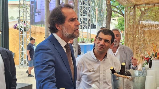 Albuquerque destaca qualidade da sidra na Madeira