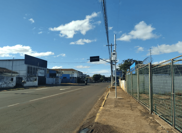 Radares começam a ser instalados em novos pontos de Campo Grande