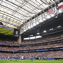 <![CDATA[ 'Houston, we have a problem': tempestade chega no dia da estreia de Portugal ]]>