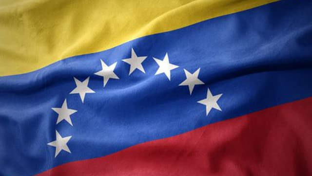 Município venezuelano distingue portugueses por apoio ao desenvolvimento local