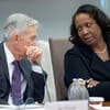 Supremo dos EUA permite que governadora da Fed se mantenha em funções mas alarga poderes de Trump  