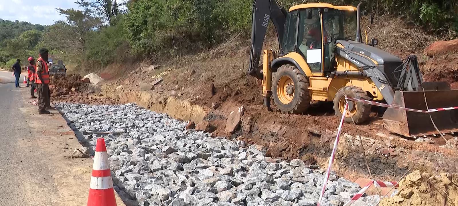 Arrancam obras de emergência na EN 260 em Mossurize