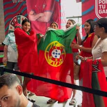 <![CDATA[ «Se Portugal for campeão do Mundo... bifanas a 'voar' em Times Square!» ]]>