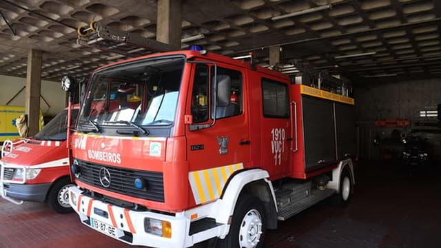 Suspeita de incêndio em mato acciona bombeiros
