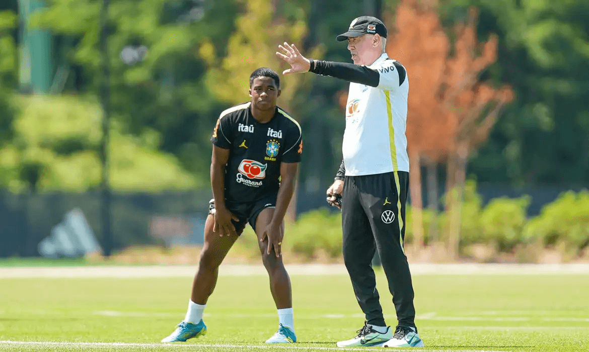 Ancelotti mantém base e deixa Endrick e Éderson no banco
