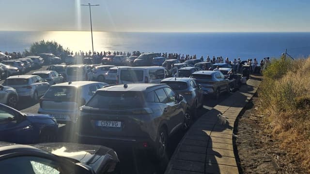 Enchente na Ponta do Pargo para assistir ao eclipse