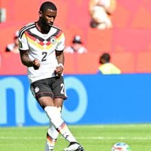 <![CDATA[ Rüdiger surpreende ao falar de Mourinho: «Depois do Mundial vou ter com o meu pai» ]]>