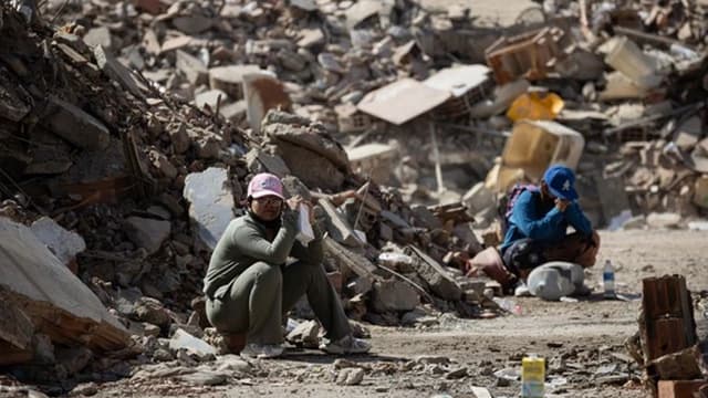 Mais de 58 mil edifícios ficaram danificados ou destruídos após duplo sismo que atingiu Venezuela