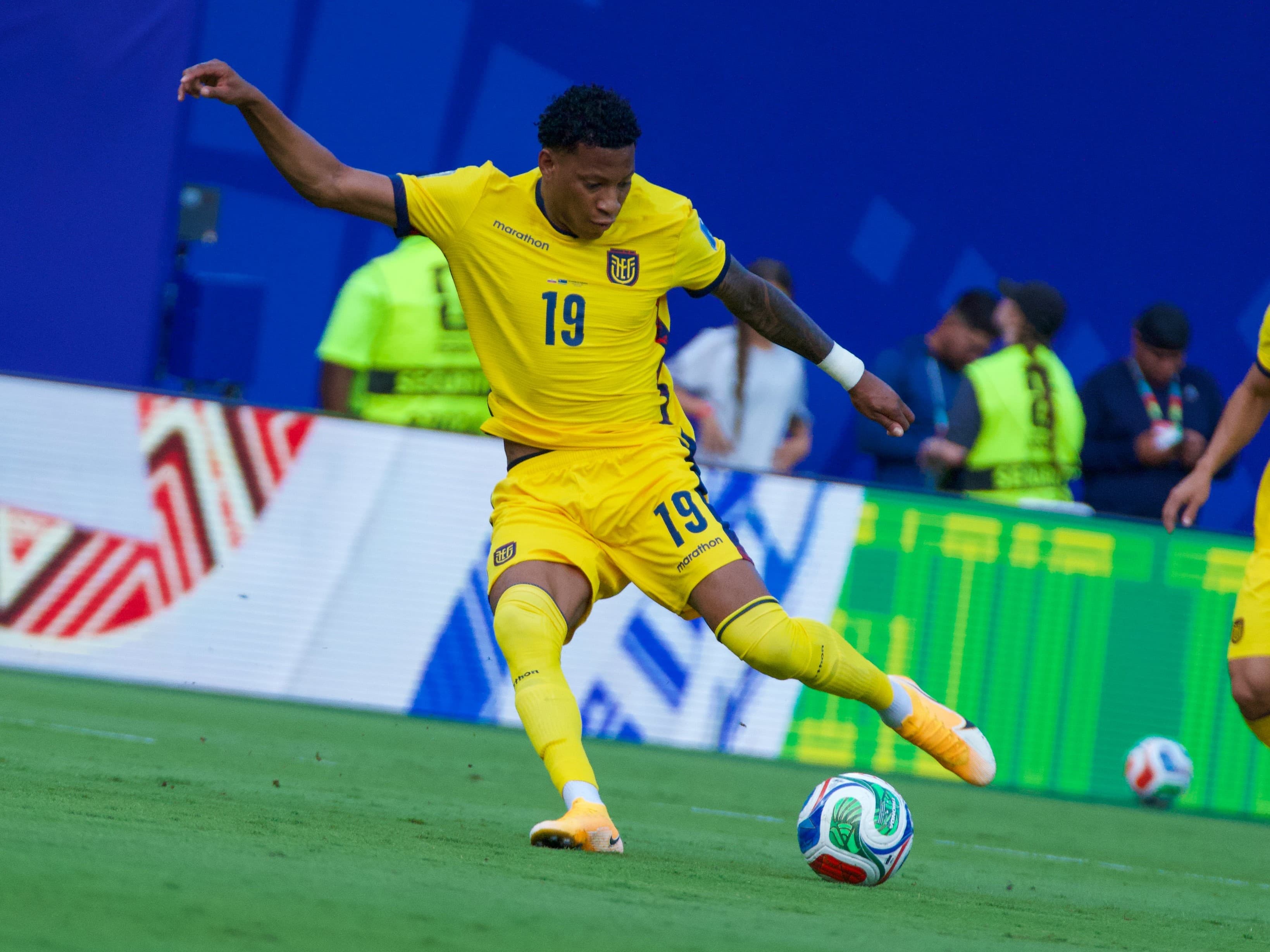 Equador pressiona, mas empata sem gols com Curaçao na Copa do Mundo