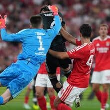 <![CDATA[ Defesa permeável preocupa: trabalho defensivo é prioridade para Marco Silva ]]>