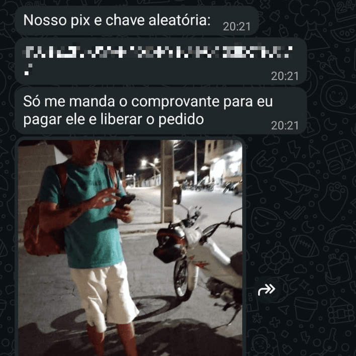 Golpe do falso entregador convence vítima a pagar taxa fora de app