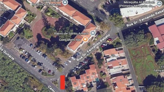 Obras cortam trânsito em Santo Amaro