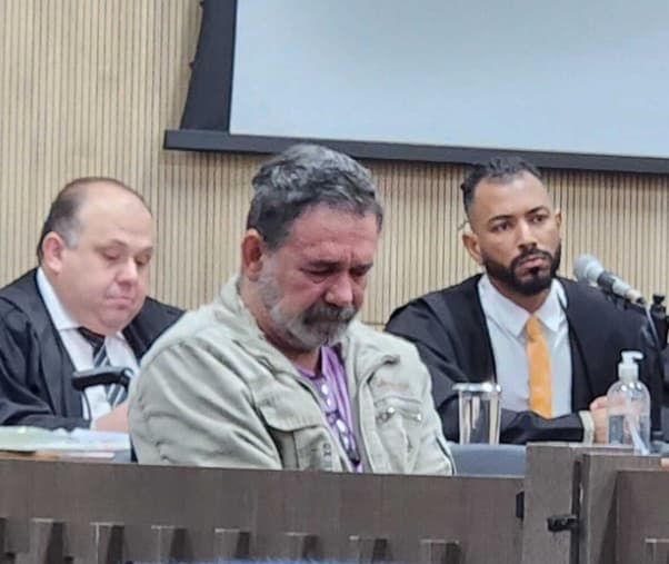 “Eu não condeno ele”, diz filho em julgamento por morte de Jussara