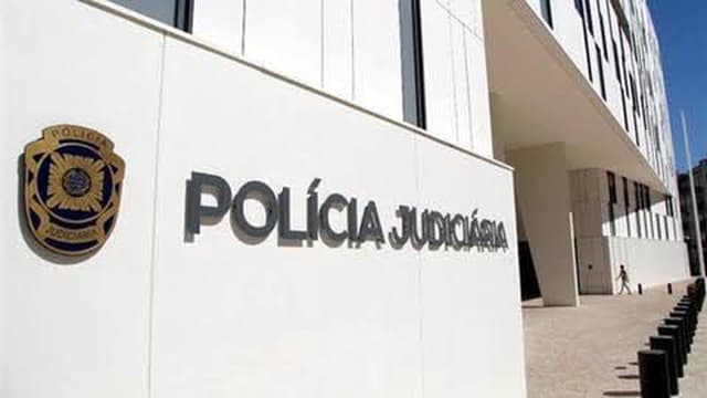 Jovem de 17 anos suspeito de tráfico de droga detido junto a escola da Marinha Grande