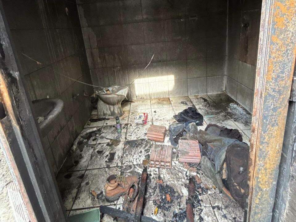 Incêndio em residência deixa homem de 51 anos morto no interior do imóvel
