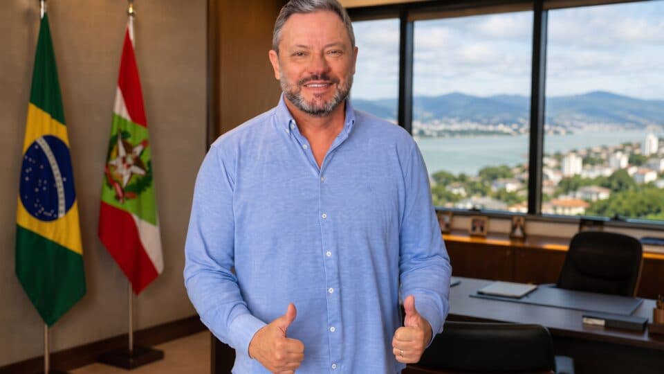 Candidato em SC tem doação de R$ 10 trilhões registrada e diz não conhecer doador