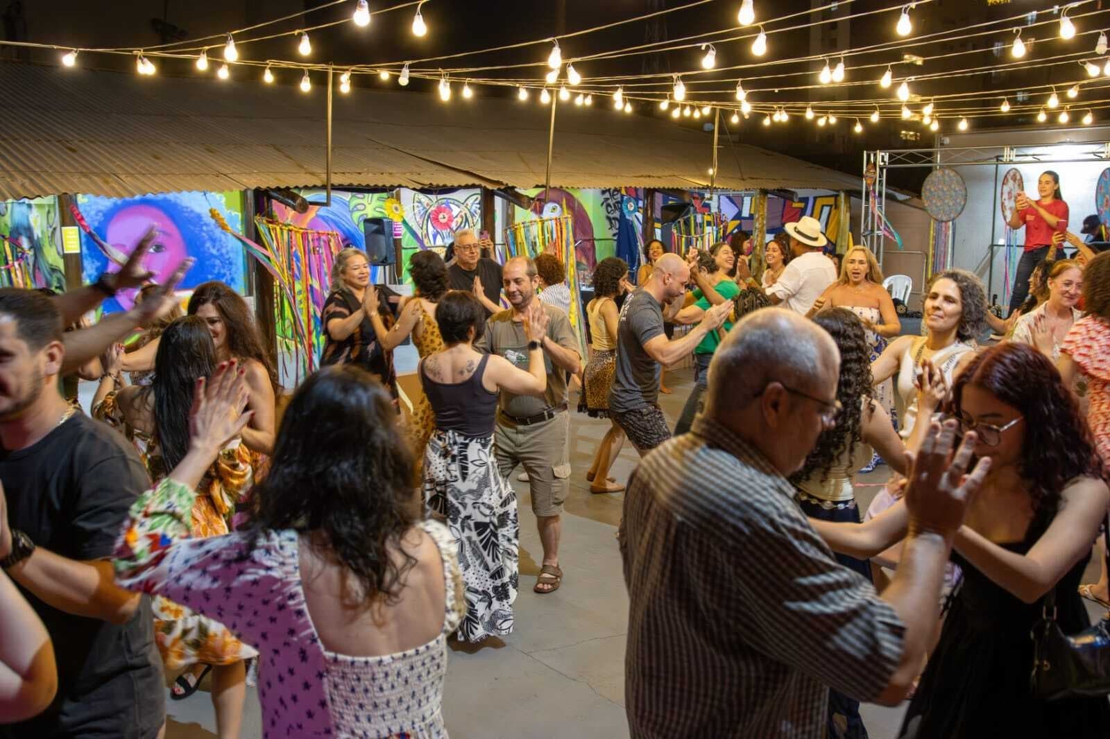 Feira na Casa de Cultura terá comida nordestina e 'aulão' coletivo de forró 