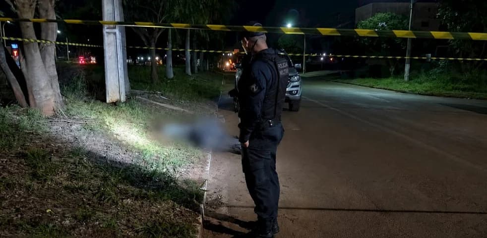 Adolescente morto em bicicleta estava "decretado" pelo Comando Vermelho