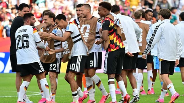 Alemanha vira diante da Costa do Marfim e está nos 16 avos de final