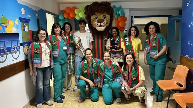 Marítimo leva sorrisos às crianças internadas no Hospital