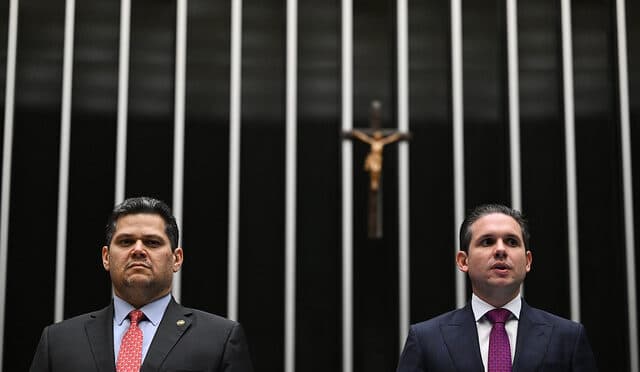 Motta e Alcolumbre manobram pauta e usam calendário eleitoral para enterrar CPI do Master