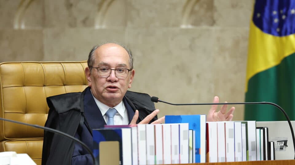 Municípios pedem blindagem contra pisos nacionais em súmula proposta por Gilmar Mendes