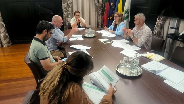 Câmara da Ribeira Brava propõe isenção do IMI na Rua dos Dragoeiros