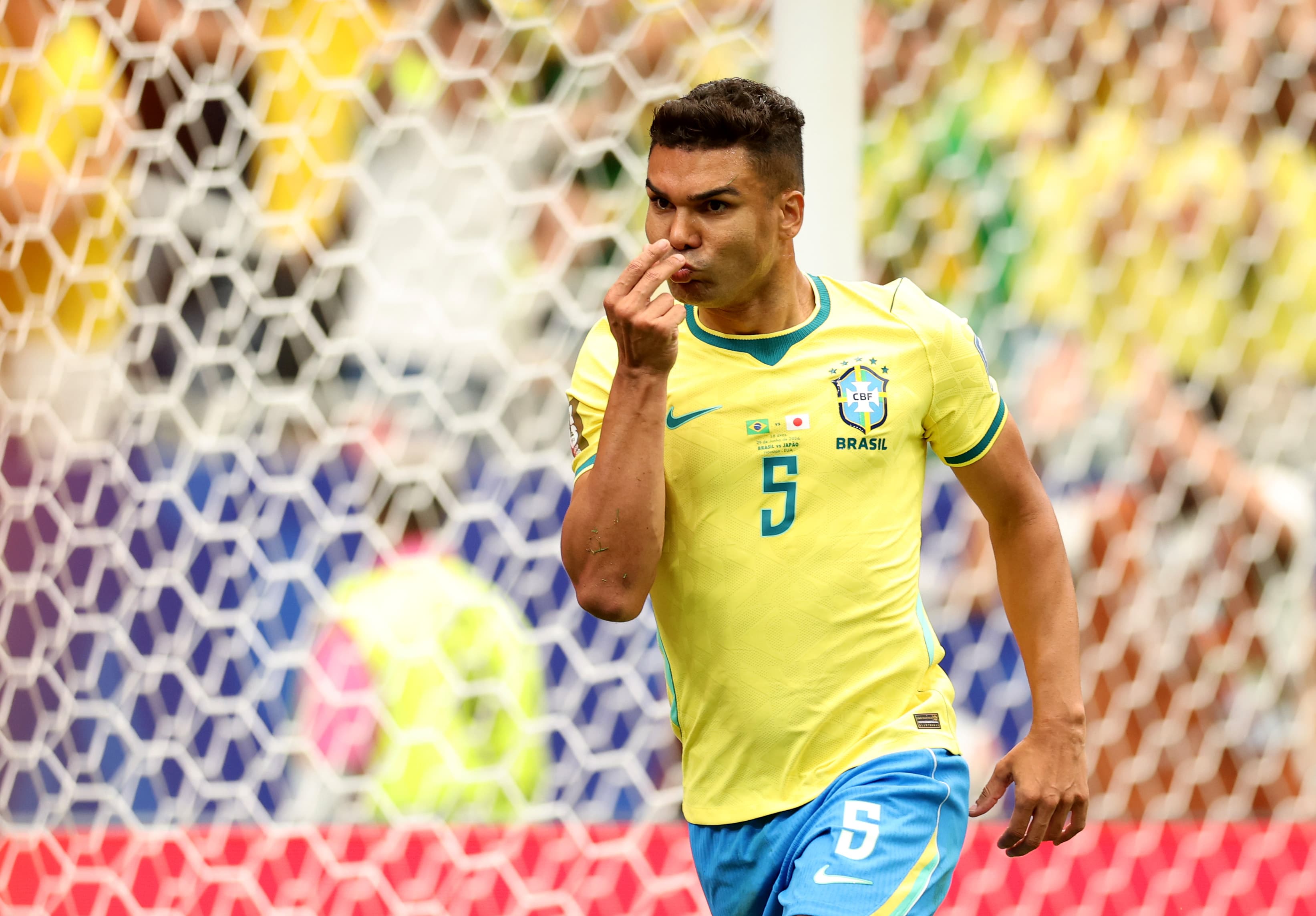 Brasil reage no 2º tempo, pressiona o Japão e Casemiro empata o jogo