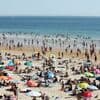 Sondagem: Maioria dos portugueses gasta o mesmo nas férias e põe chapéus à frente das concessões