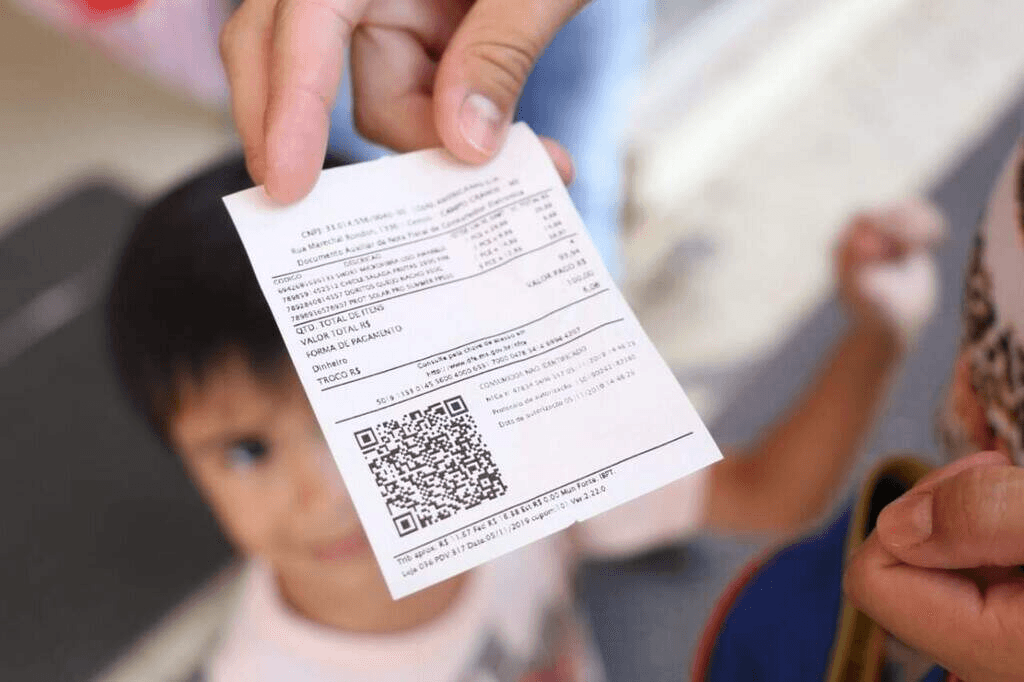 Cinco consumidores dividem R$ 100 mil por informar CPF na nota fiscal