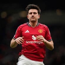 <![CDATA[ Maguire revela que Tuchel disse-lhe que não ia ao Mundial por videochamada: «Foi uma conversa constrangedora» ]]>