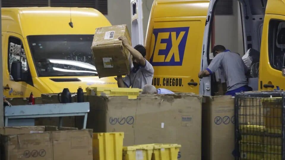 Governo recorre após TCU apontar falhas em empréstimo de R$ 12 bilhões aos Correios