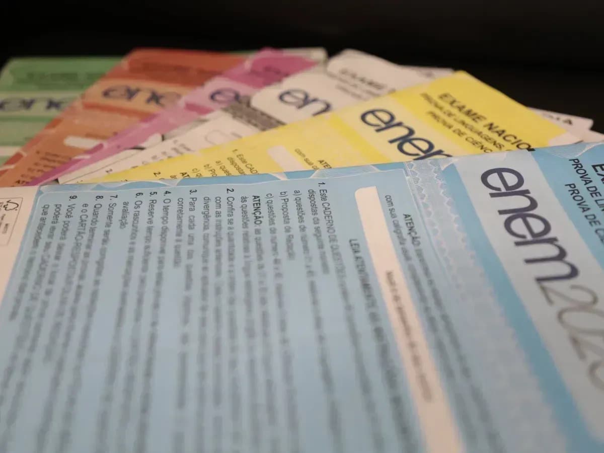 Veja quem lidera o ranking do Enem entre escolas públicas e privadas da Capital
