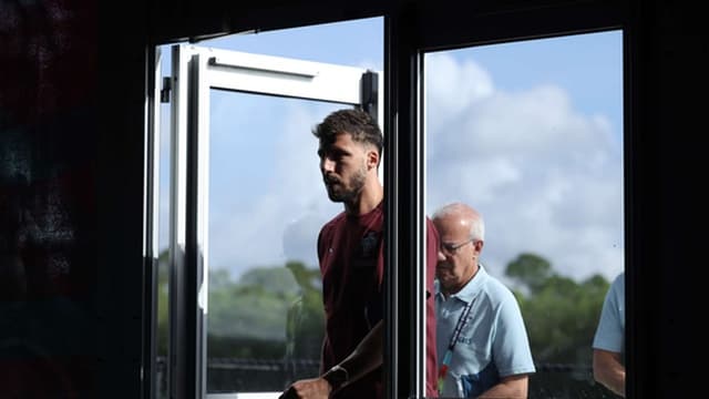Rúben Dias diz que é nas dificuldades que Portugal mostra do que é feito