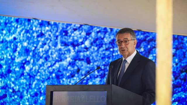 PR faz momento de silêncio pelas vítimas em encontro com lusodescendentes