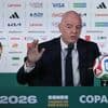Presidente da FIFA rejeita interesses comerciais e defende pausas para hidratação no Mundial