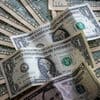 Dólar a caminho de um dos melhores meses do ano