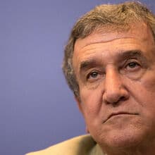 <![CDATA[ Carlos Alberto Parreira, campeão do mundo em 1994, hospitalizado ]]>