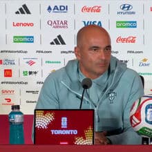 <![CDATA[ Roberto Martínez: «É diferente estar num clube e ter 60 treinos até ao primeiro jogo. Nas seleções precisas de atitude» ]]>
