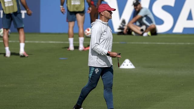 Martínez quer uma selecção melhor e que aprenda com os erros