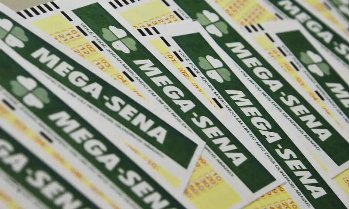 Mega-Sena sorteia prêmio estimado em R$ 42 milhões neste sábado