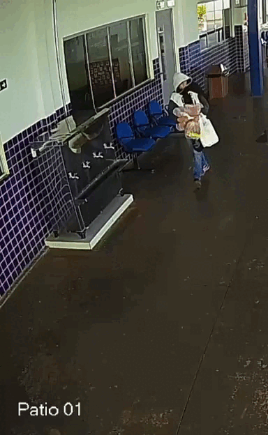 Com direito a sacola de frios, ladrão faz limpa na merenda de escola