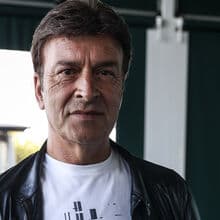 <![CDATA[ Tony Carreira: «Vi o hat-trick do Messi e não gostei. Serei sempre defensor do Cristiano Ronaldo» ]]>