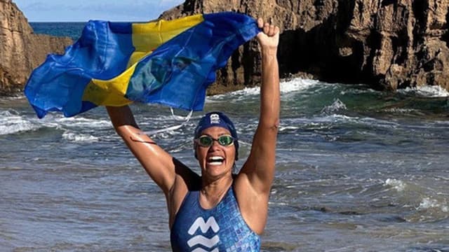 Nadadora Mayra Santos conclui travessia a nado entre Madeira e Porto Santo