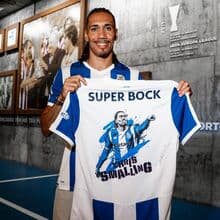 <![CDATA[ Pedro Emanuel feliz por ver Chris Smalling no FC Porto:«A integração dele não será um problema» ]]>