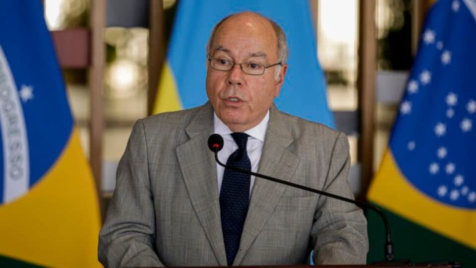 Ministro chama falas de Milei de “grosseiras e inaceitáveis” e cobra explicações
