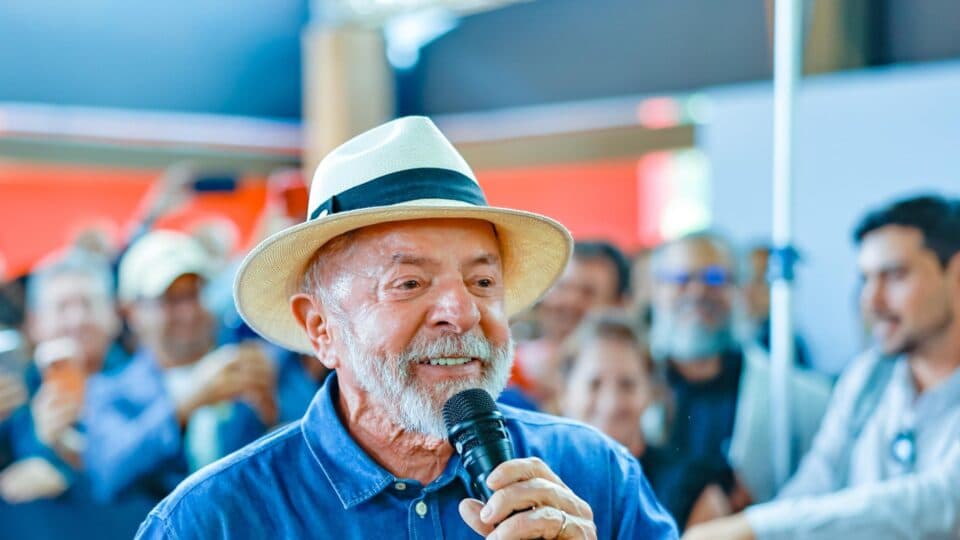 Bolsa Família vira captador de voto para Lula, diz pesquisa